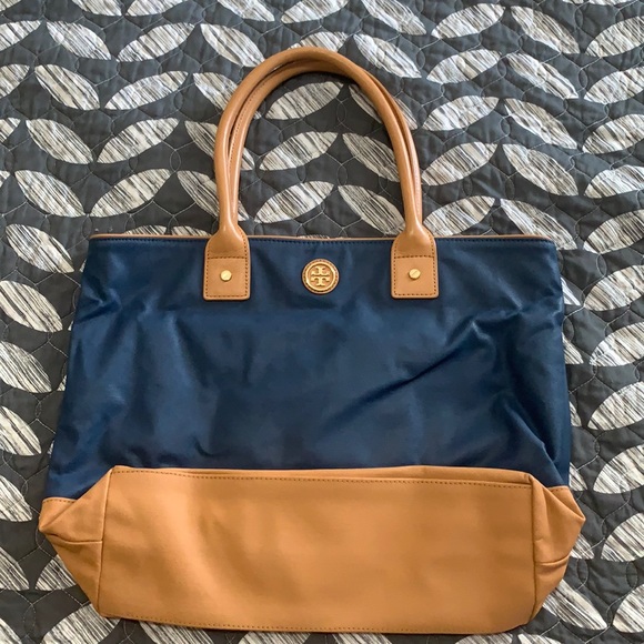 Tory Burch Jaden tote 👜 - Picture 1 of 8